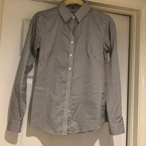 BANANA REPUBLIC Black and White Fitted Button Down